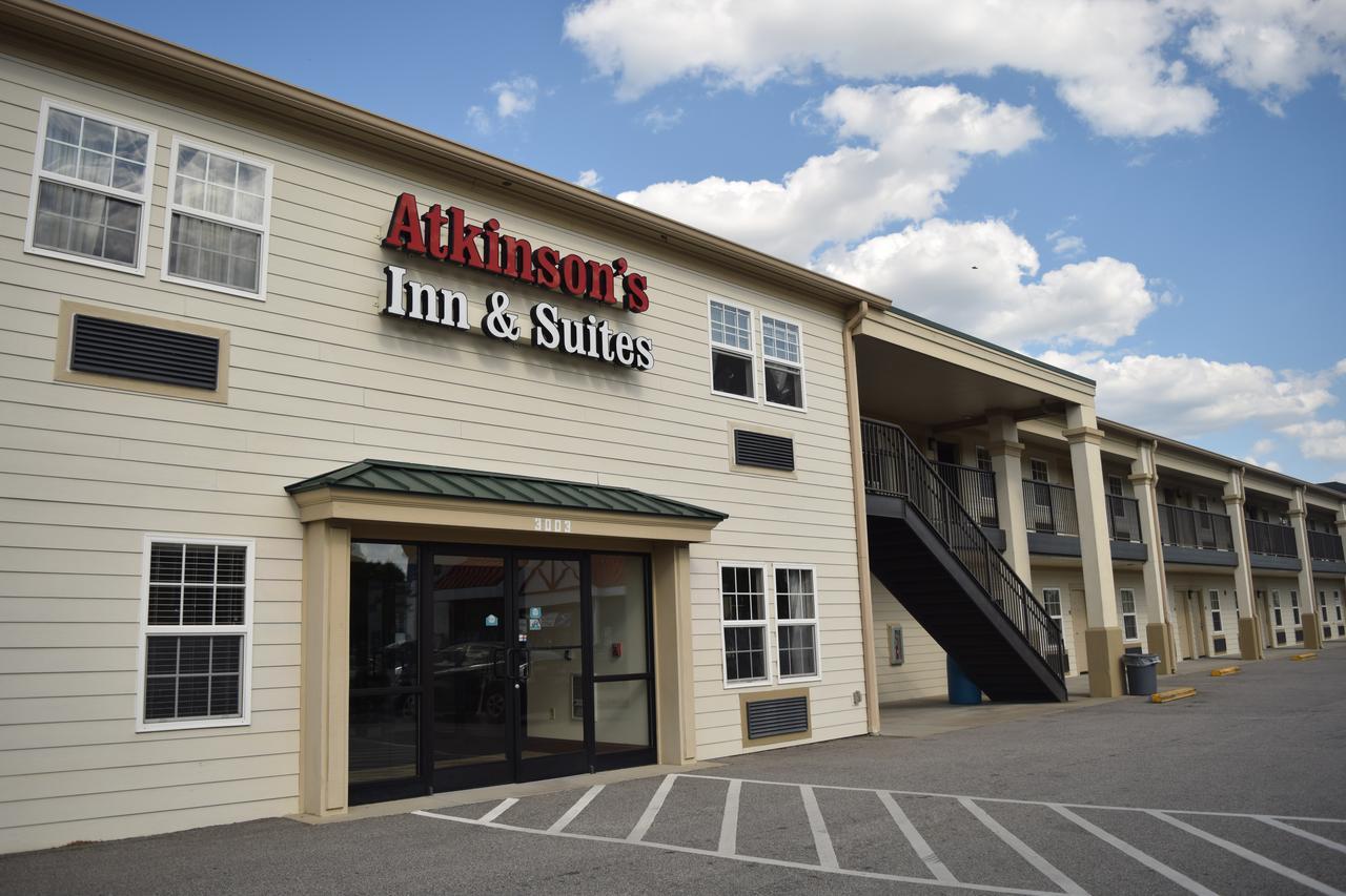 Atkinson Inn & Suites Ламбертон Экстерьер фото
